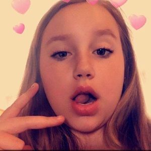 Meet your Posher, Ella